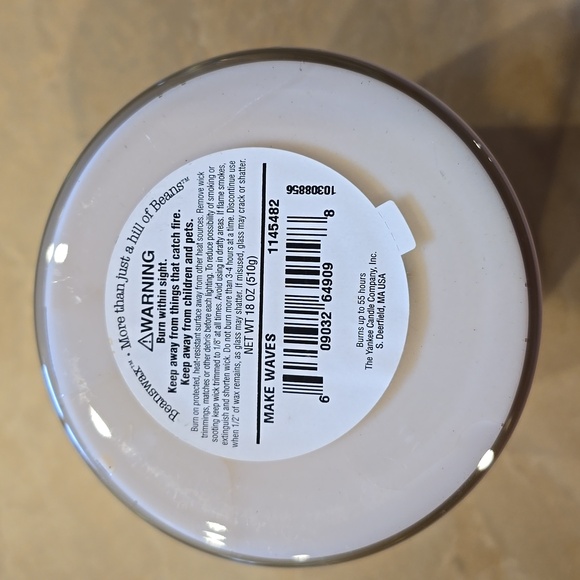 Yankee Candle Beanswax Making Waves 18oz candle - NEW - Picture 3 of 6